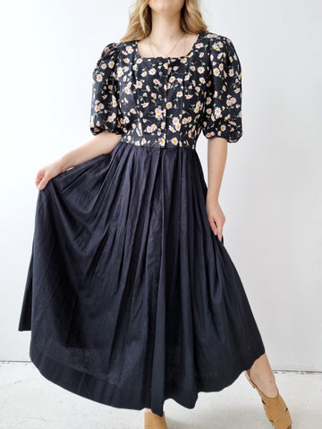 Vintage Black Daisy Midi Dress