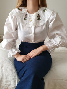 Vintage Early Bloomer Embroidered Collar Blouse
