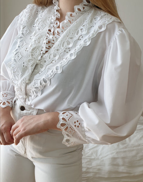  Vintage Classic White Puff Sleeve Blouse