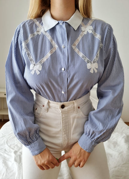 Vintage Stiped Bow Blouse