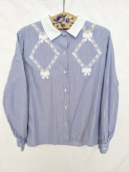 Vintage Stiped Bow Blouse