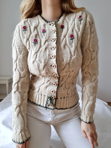 Vintage Handmade Pure Wool Dainty Flower Cardigan