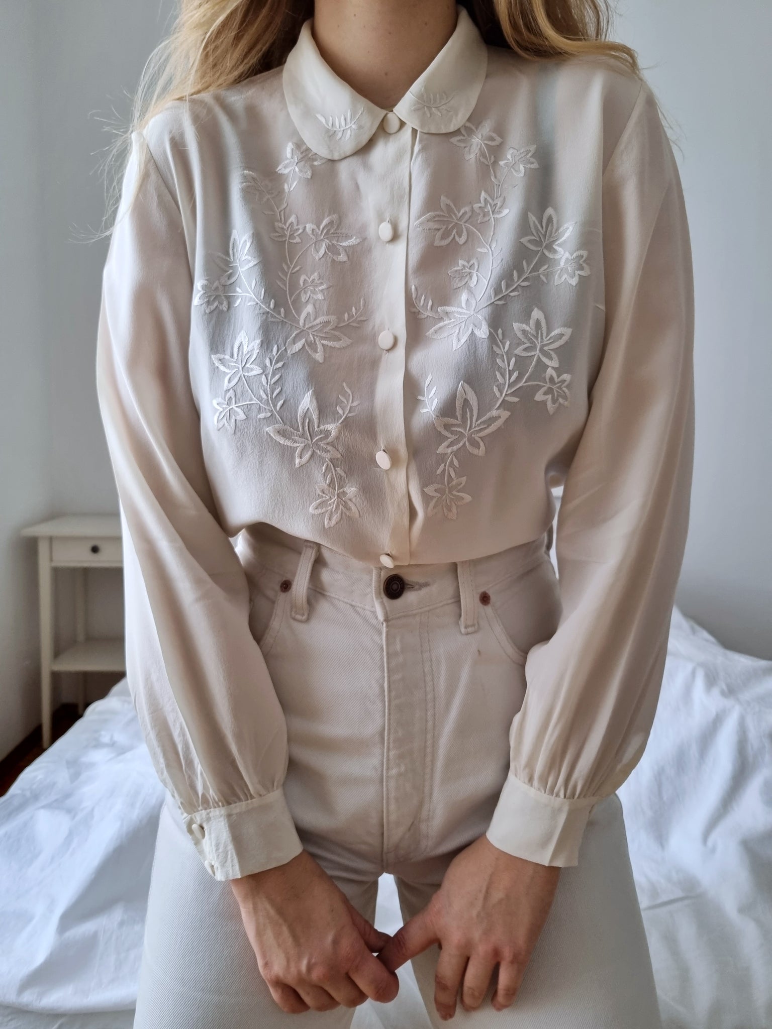 Vintage White Floral Embroidered Silk Blouse
