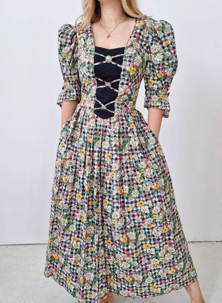 Vintage Folklore Daisy and Sunflower Dress