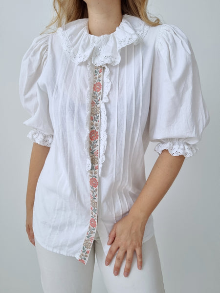 Vintage Rose Chest Puff Sleeve Blouse