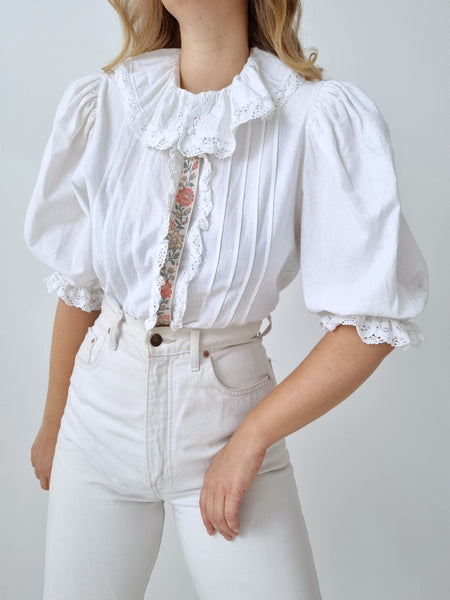 Vintage Rose Chest Puff Sleeve Blouse