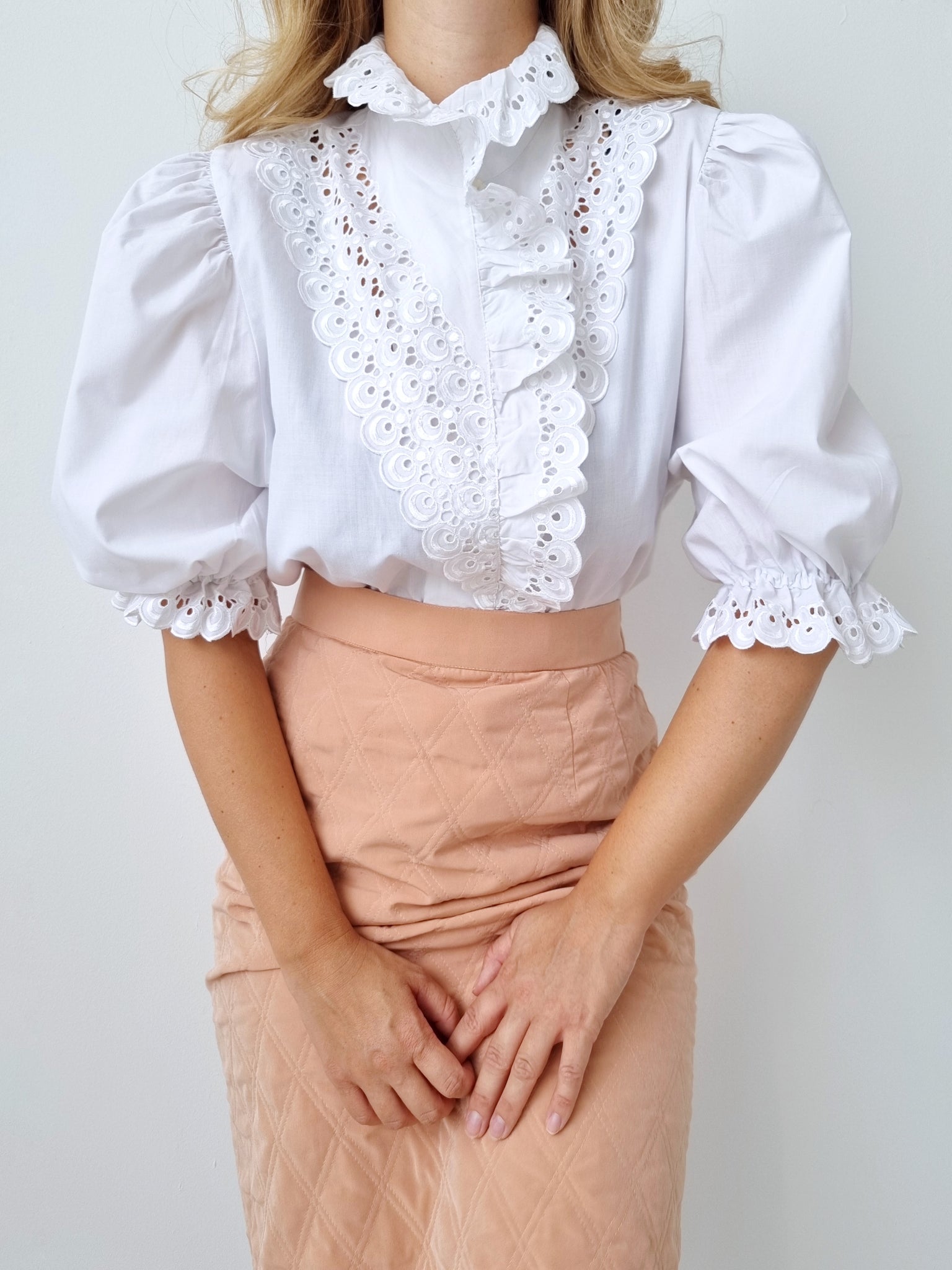 Vintage High Neck Ruffle Blouse – Issimavintage