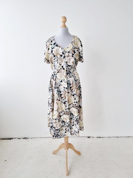 Vintage Beige Roses Spring Dress